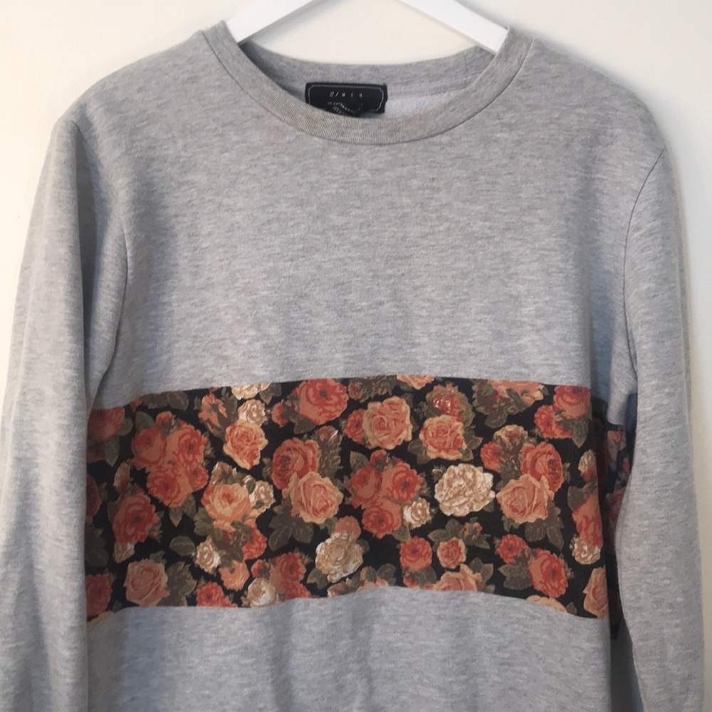 Rose Sweatshirt - Picture 2 of 3
